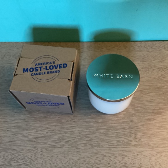 Bath and Body Works ‘Tis The Season 3 Wick Candle NWT - Picture 3 of 7